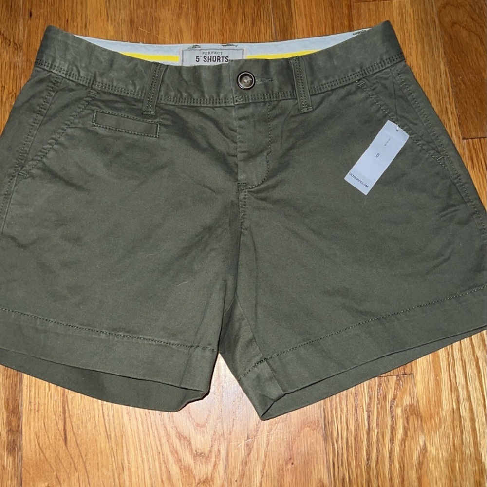 NWT Womens Size 0 Old Navy Perfect 5' Shorts